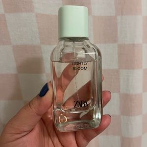 Zara Lightly Bloom perfume.